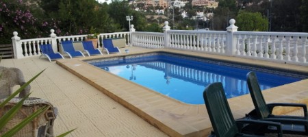 Villa con piscina y Air-co. en Coveta Fuma, Campello. Villa con piscina y Air-co. en Coveta Fuma, Campello.