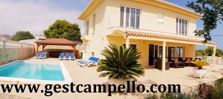 Chalet fantástico con piscina, wifi, air-co. vistas al mar.