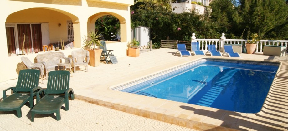 Villa con piscina y Air-co. en Coveta Fuma, Campello. Villa con piscina y Air-co. en Coveta Fuma, Campello.