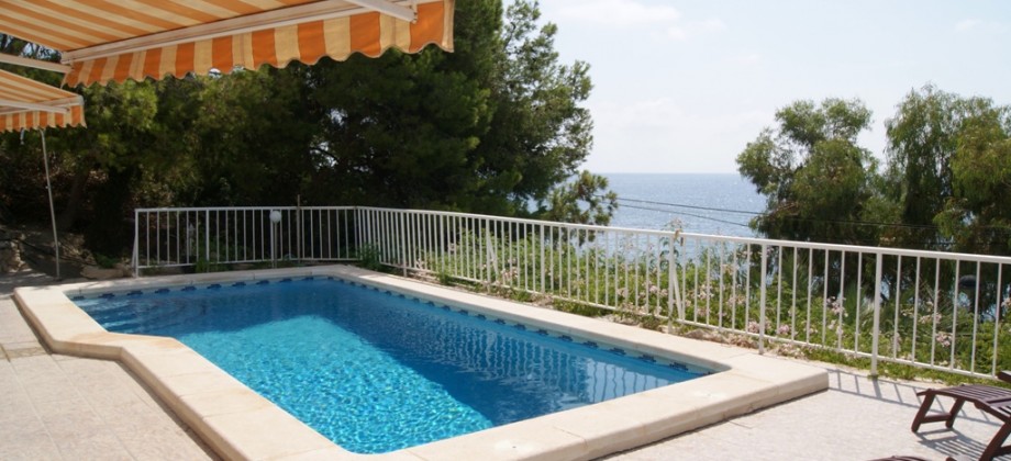 Villa en primera linea de mar Coveta Fuma. Villa en primera linea de mar Coveta Fuma.